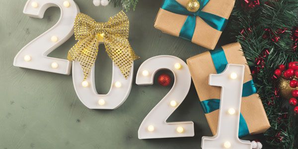 luxartim.ro-new-year-festive-green-background-with-2021-number-NS4GDJP